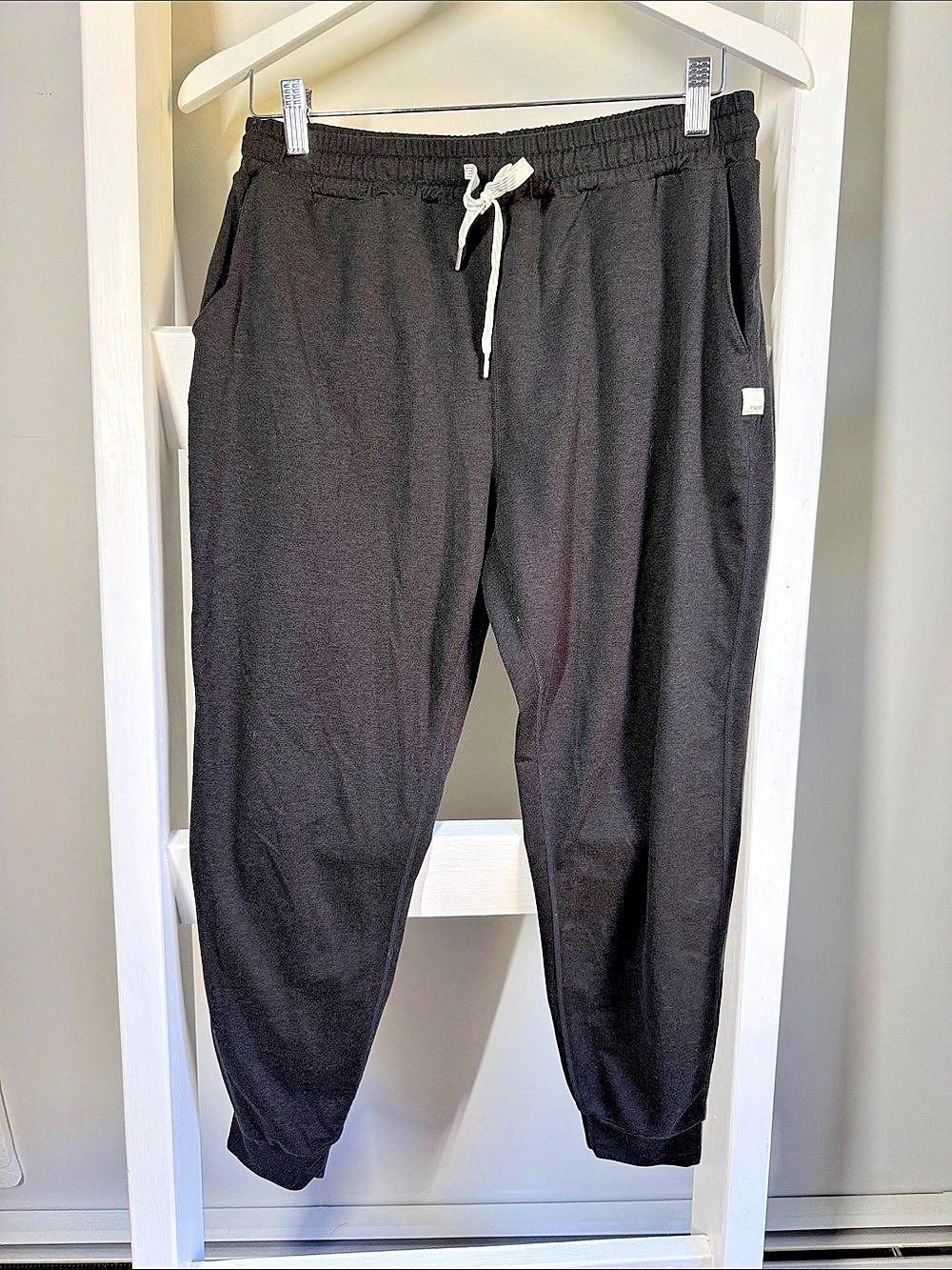 Vuori Performance Jogger Black Jogger Pants Medium